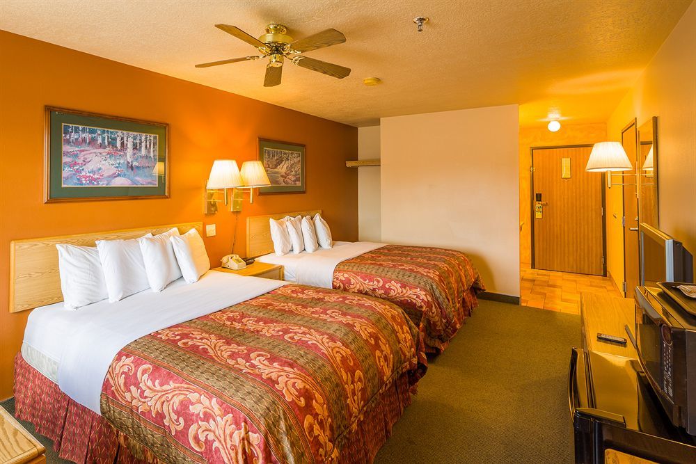 Alpine Inn & Suites Gunnison Bagian luar foto