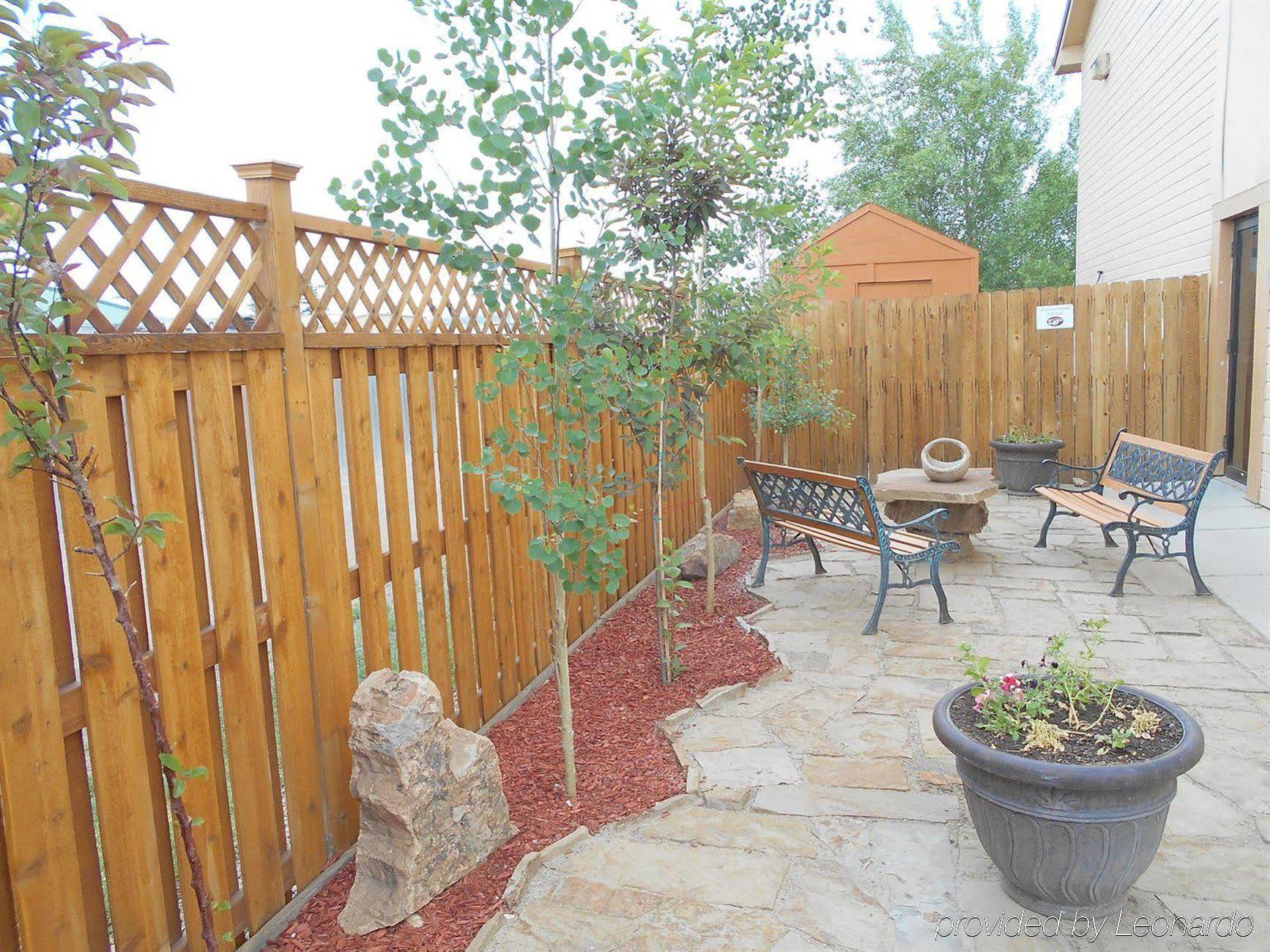 Alpine Inn & Suites Gunnison Bagian luar foto