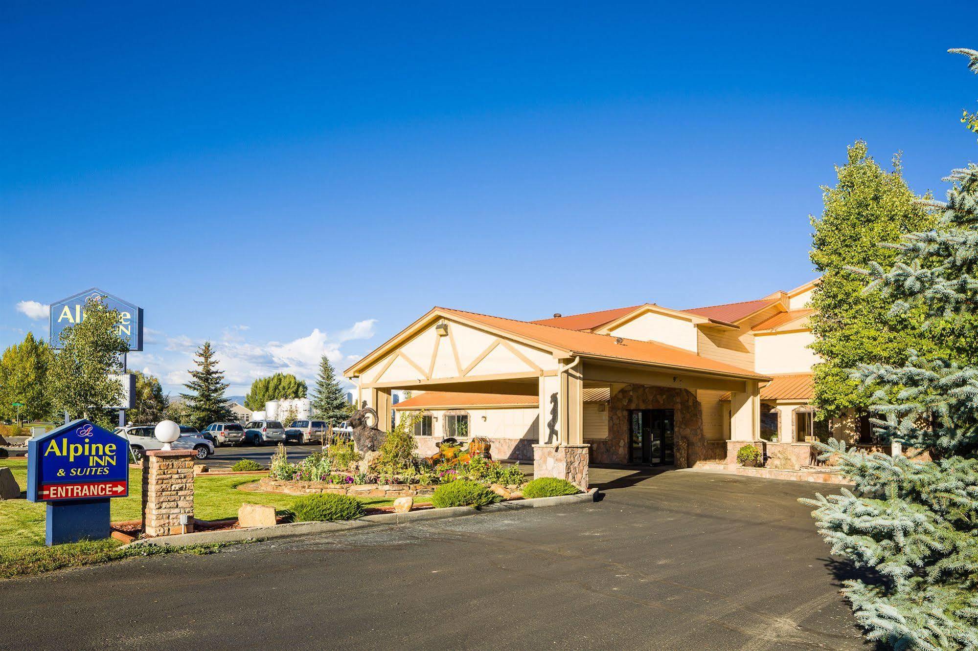 Alpine Inn & Suites Gunnison Bagian luar foto