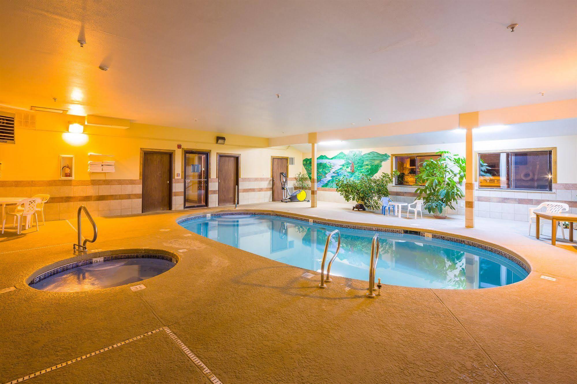 Alpine Inn & Suites Gunnison Bagian luar foto