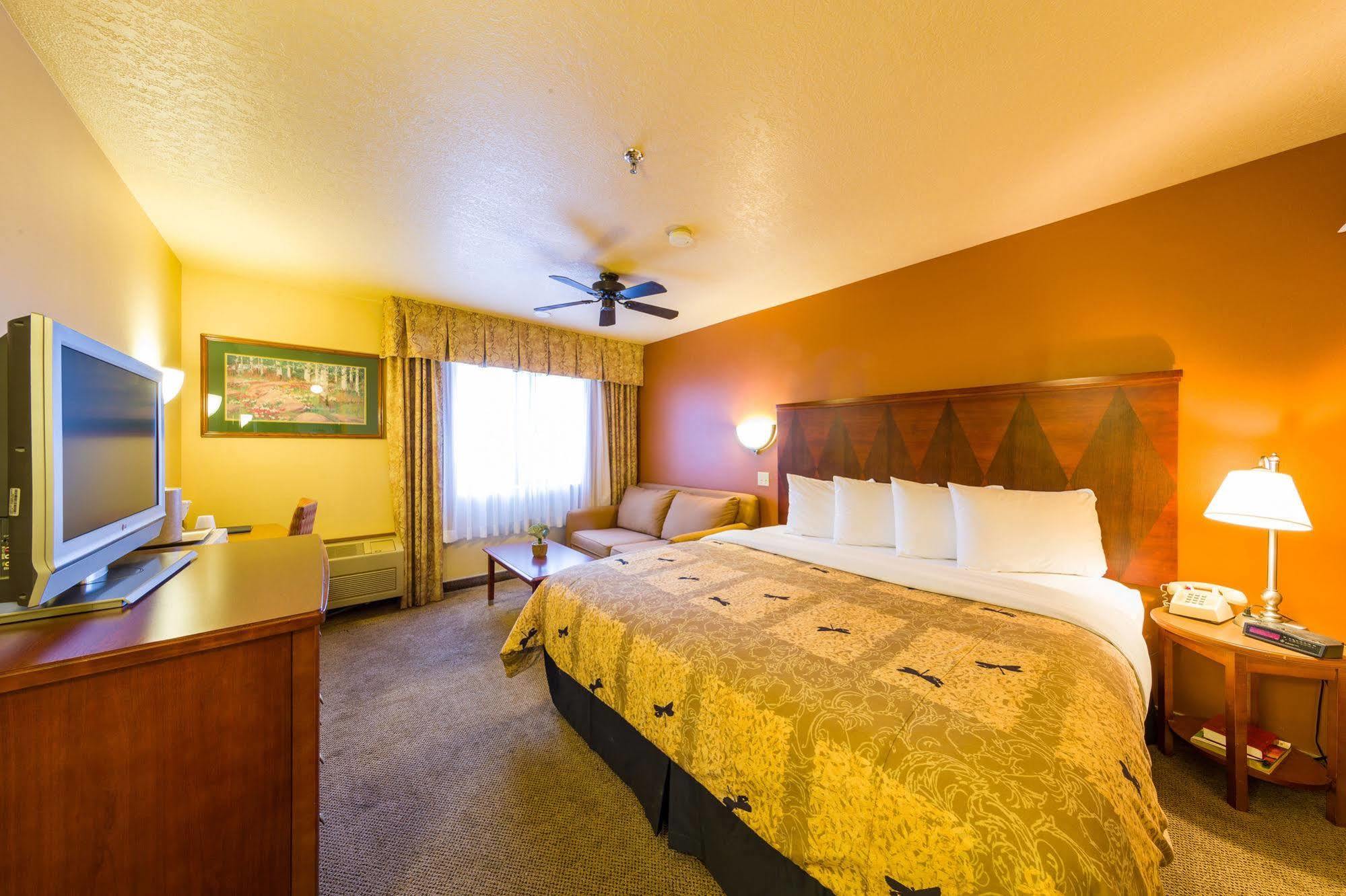 Alpine Inn & Suites Gunnison Bagian luar foto